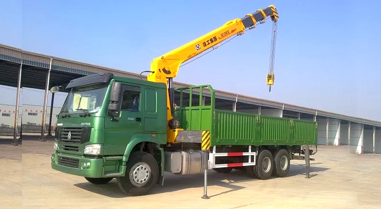 9-truck-crane-5